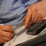 ¿Qué es mejor para el comerciante: tarjeta de débito o crédito?